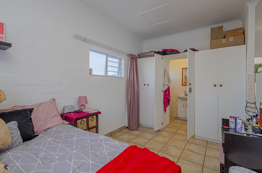 4 Bedroom Property for Sale in Country Club Western Cape